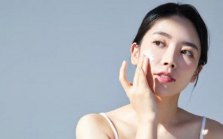 防晒霜是看PA还是SPF，分别代表什么，教你怎么选，正确防晒！